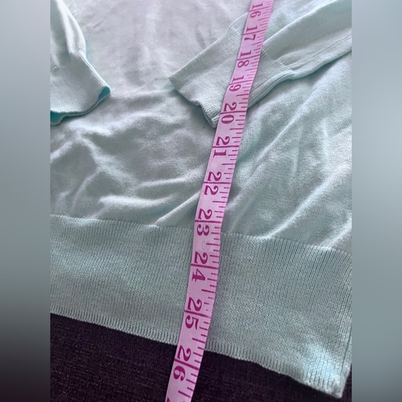 J.Crew Women’s Mint Green Preppy Cotton Knit V-Neck Sweater Small - Picture 7 of 9